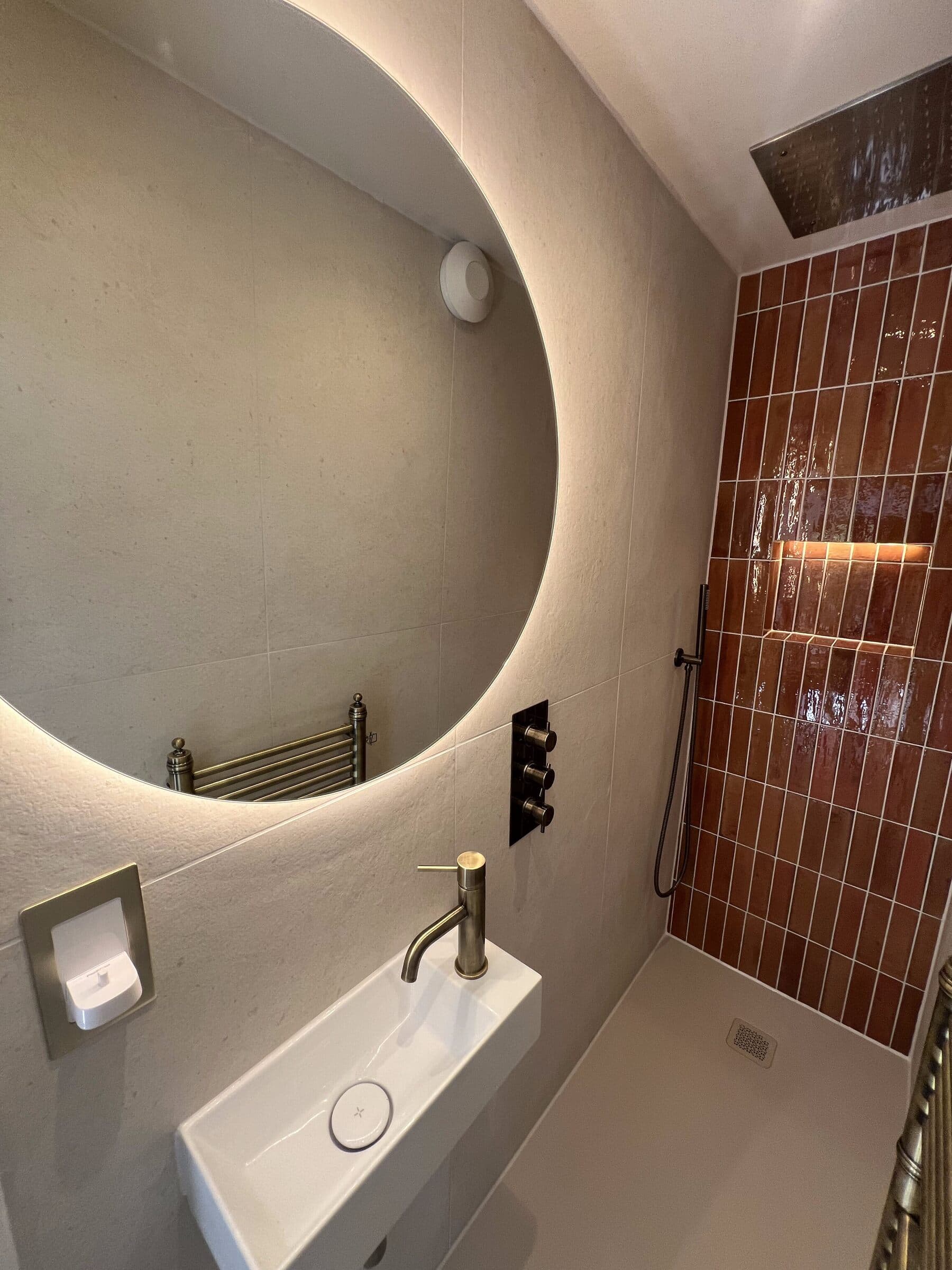Bathroom 14